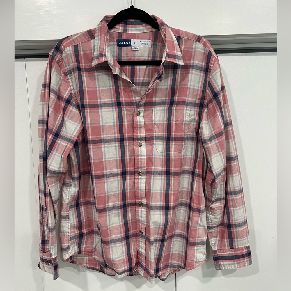 Men’s multicolored button up